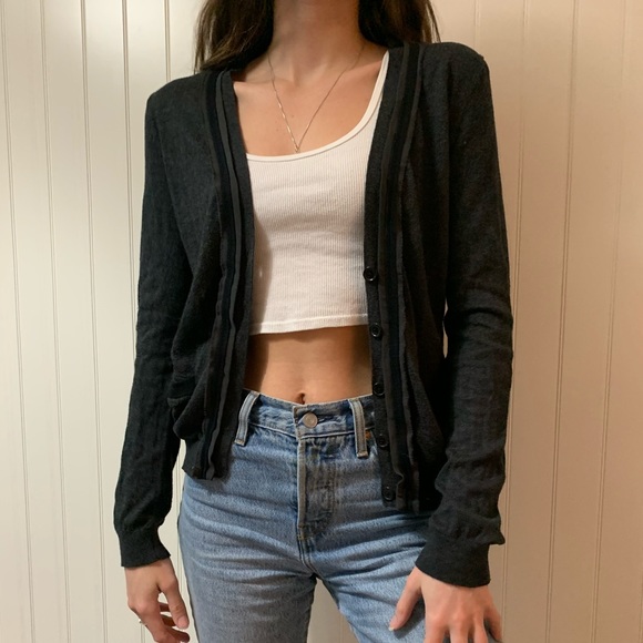 Women’s Light-weight Cardigan - Picture 2 of 7